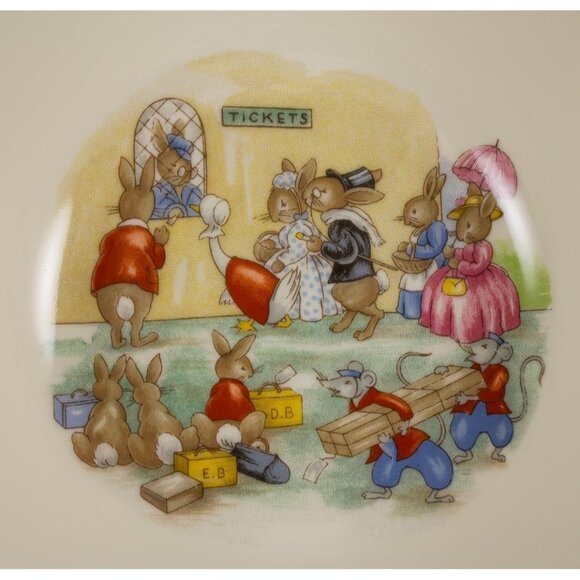 Royal Doulton Bunnykins Bone China 6" Cereal Bowl & 8" Salad Plate EUC - Picture 3 of 10